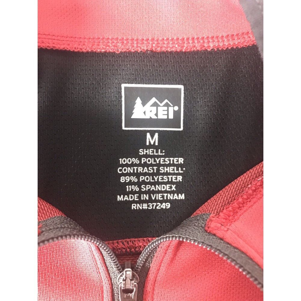 REI‎ 1/4 Zip Pullover Med Red/Black Zip Pocket Thumb hole On Sleeve - Picture 2 of 6